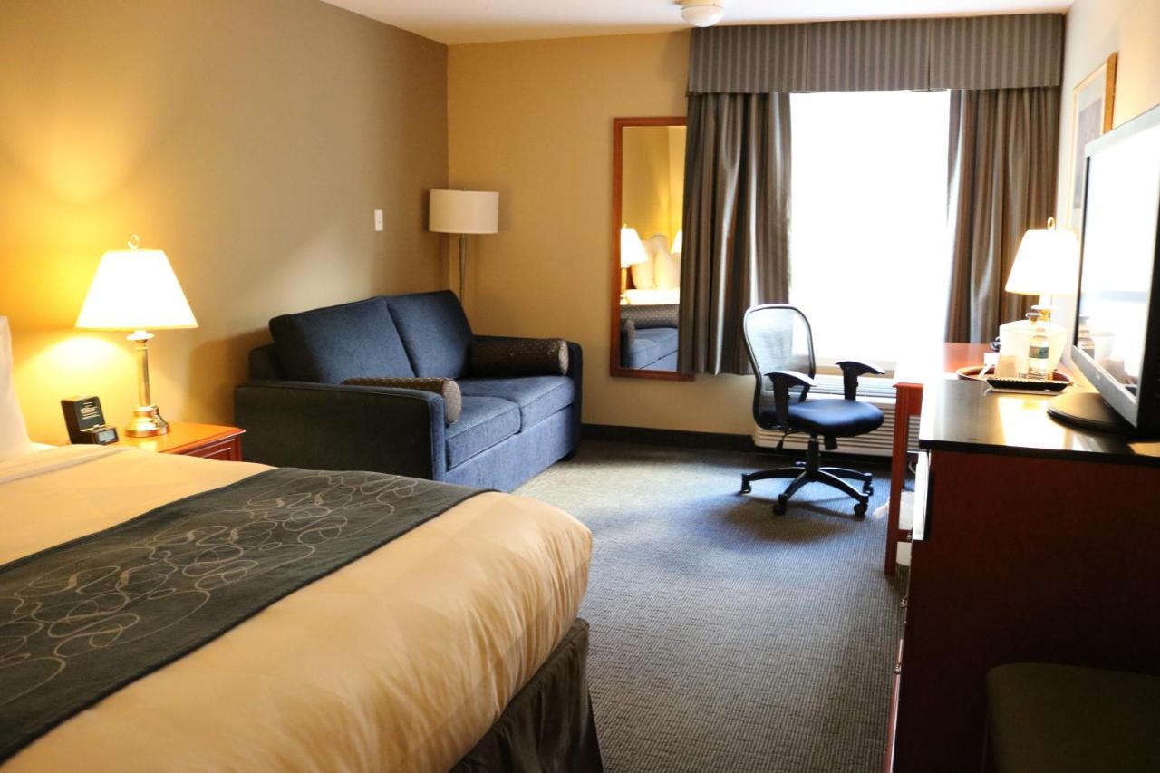Nomad & Hotel 3*