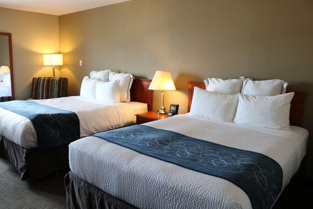 Nomad & Hotel